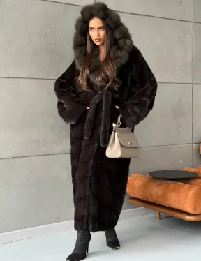 Шуба норковая с капюшоном из меха куницы - цвет уголь