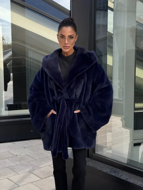 Шуба летучая мышь с капюшоном цвет аквамарин - паркетная раскладка