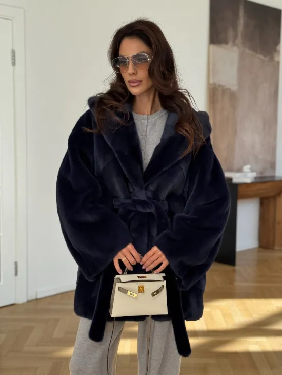 Шуба летучая мышь с капюшоном цвет аквамарин - паркетная раскладка