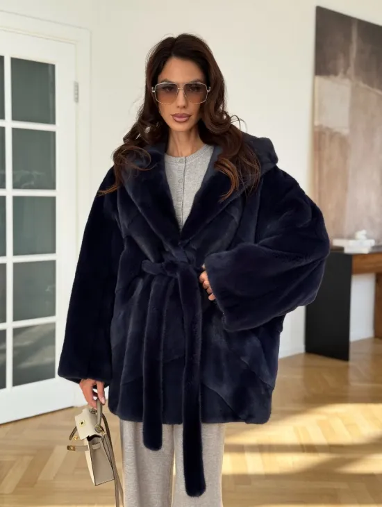 Шуба летучая мышь с капюшоном цвет аквамарин - паркетная раскладка