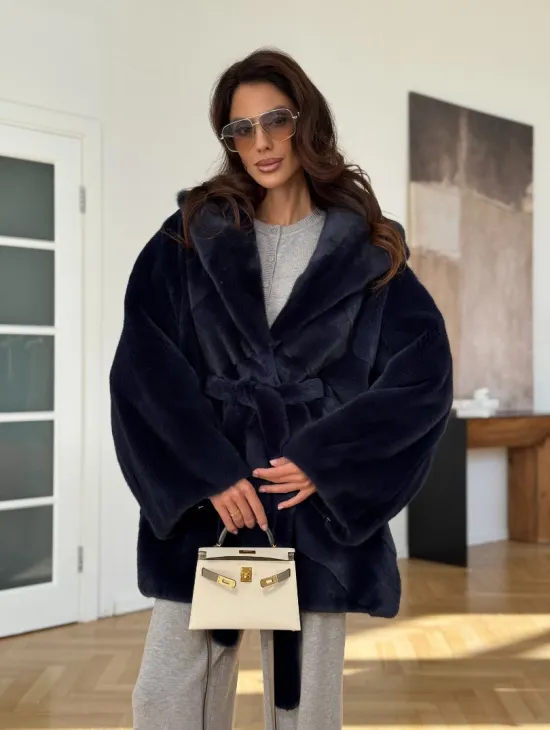 Шуба летучая мышь с капюшоном цвет аквамарин - паркетная раскладка