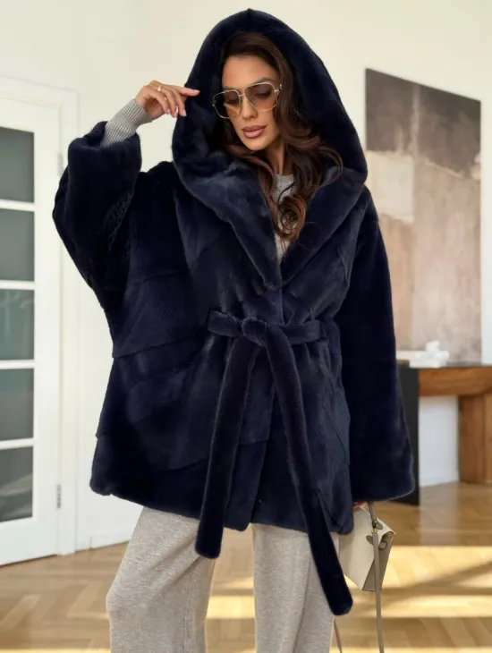 Шуба летучая мышь с капюшоном цвет аквамарин - паркетная раскладка