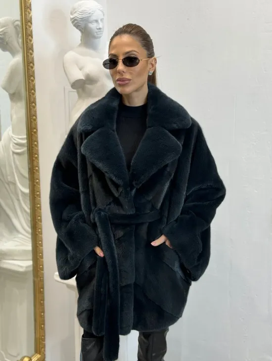 Шуба летучая мышь английский воротник, паркет мех NAFA - цвет черный изумруд