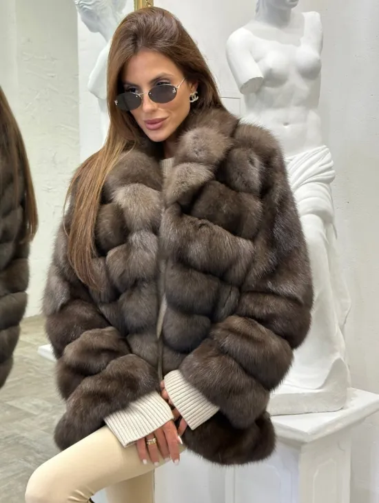 Стильный жакет из меха соболя