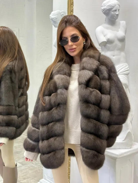 Стильный жакет из меха соболя