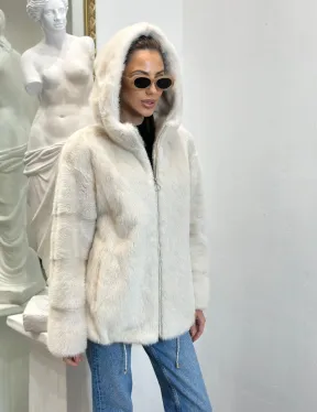 Норковая куртка с капюшоном - цвет ваниль