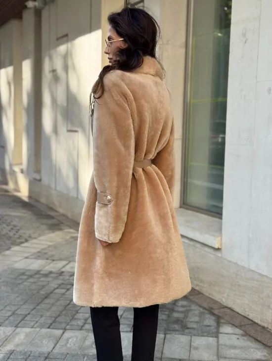 Дубленка из овчины с норковым воротником - цвет бежевый