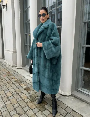 Шуба из меха норки в стиле Oversize - цвет тиффани