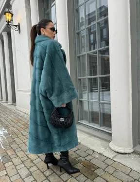 Шуба из меха норки в стиле Oversize - цвет тиффани