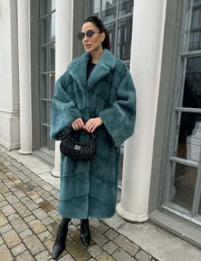 Шуба из меха норки в стиле Oversize - цвет тиффани