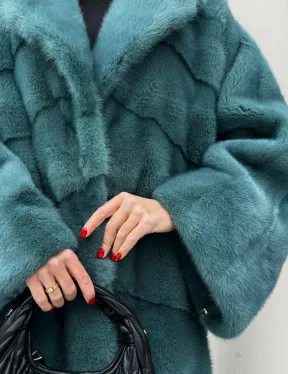 Шуба из меха норки в стиле Oversize - цвет тиффани