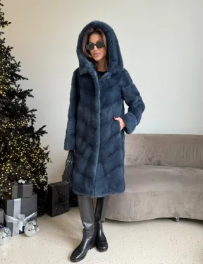 Норковая шуба с капюшоном, паркет - синего цвета