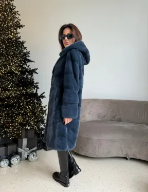 Норковая шуба с капюшоном, паркет - синего цвета