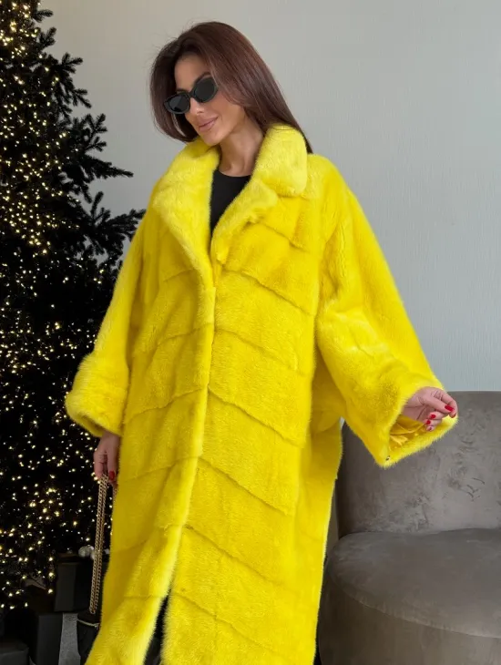Шуба норковая в стиле Oversize - цвет лимонный