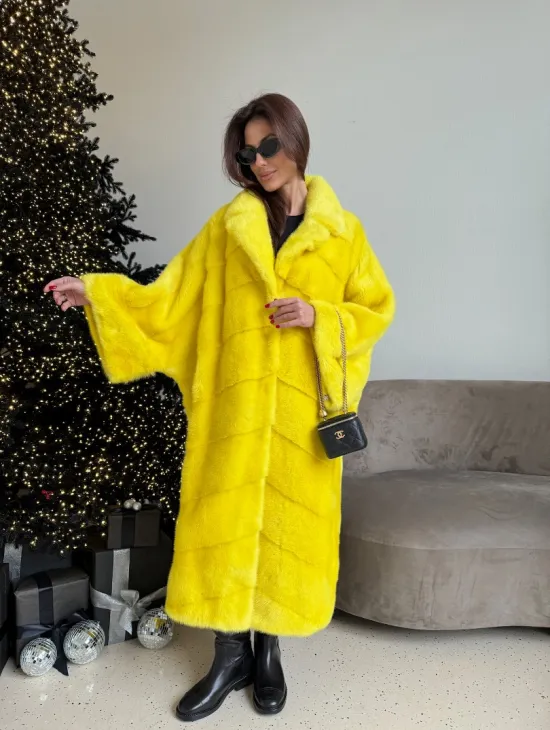 Шуба норковая в стиле Oversize - цвет лимонный