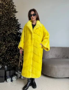 Шуба норковая в стиле Oversize - цвет лимонный