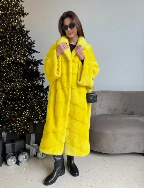 Шуба норковая в стиле Oversize - цвет лимонный