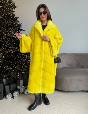Шуба норковая в стиле Oversize - цвет лимонный
