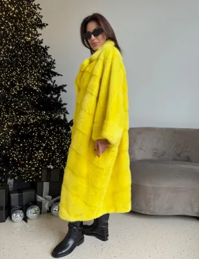Шуба норковая в стиле Oversize - цвет лимонный