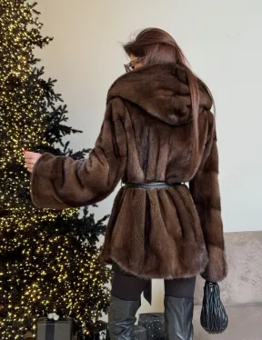 Норковый жакет с капюшоном, роспуск в цвете орех