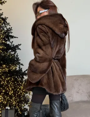 Норковый жакет с капюшоном, роспуск в цвете орех