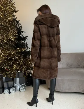 Норковая шуба с капюшоном в цвете орех