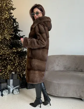 Норковая шуба с капюшоном в цвете орех