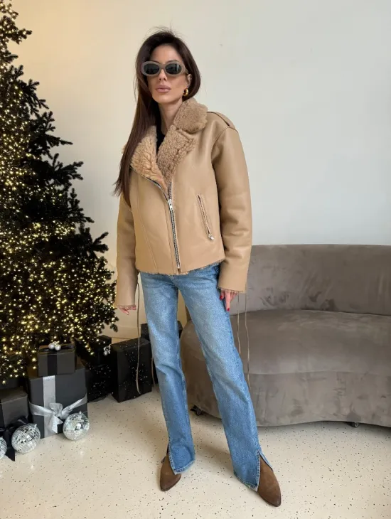 Дубленка - куртка со шнуровкой на спине