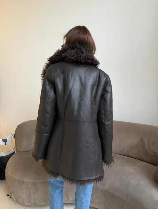 Шуба - дубленка из натуральной овчины (двусторонняя)