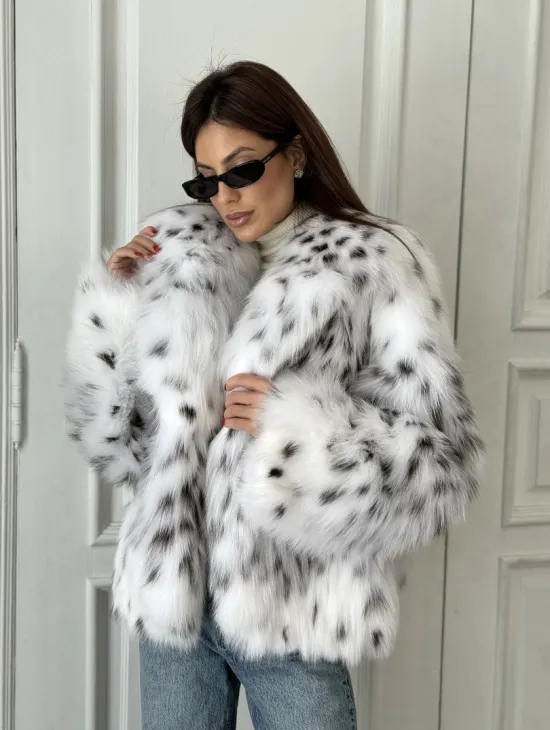 Полушубок из меха аукционной лисы (реплика канадской рыси)