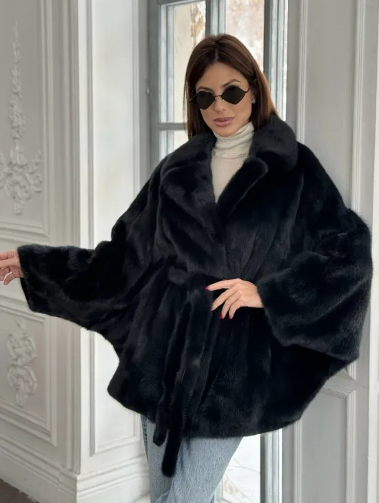 Шуба летучая мышь английский воротник, роспуск мех норка - цвет черный изумруд