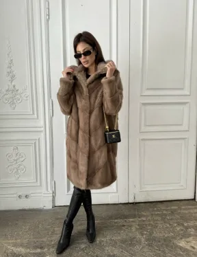 Норковая шуба с капюшоном - цвет пастель