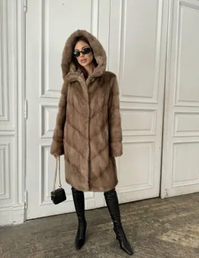 Норковая шуба с капюшоном - цвет пастель