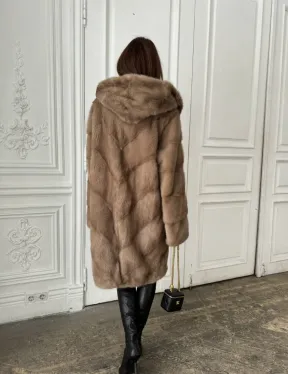 Норковая шуба с капюшоном - цвет пастель