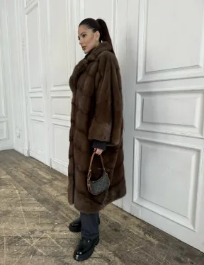 Шуба свободного силуэта из меха норки, английский воротник - цвет орех