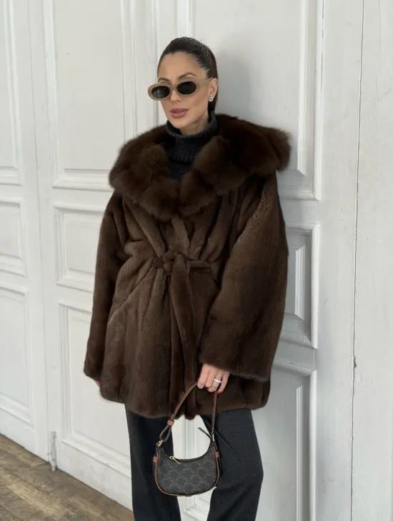 Норка летучая мышь роспуск с капюшоном куница - цвет орех