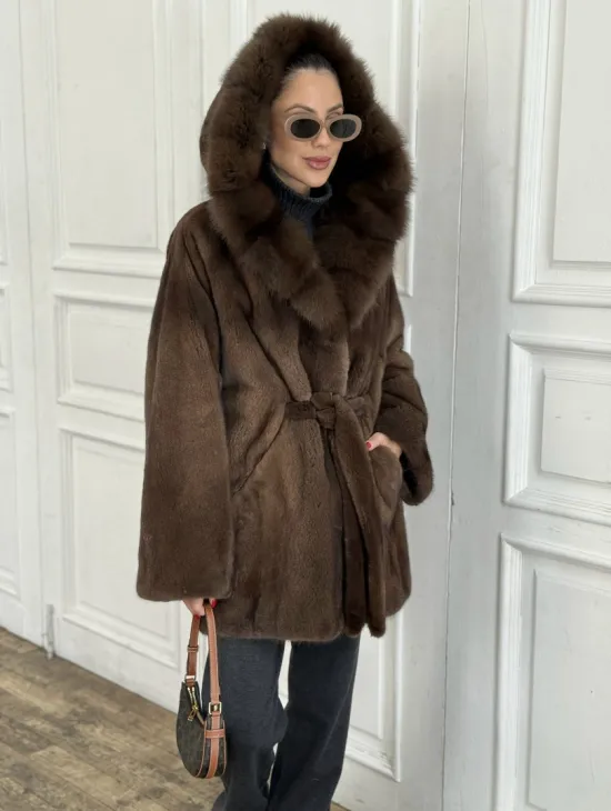 Норка летучая мышь роспуск с капюшоном куница - цвет орех