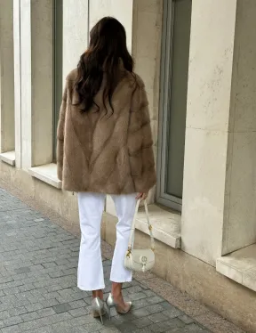 Короткая норковая шуба на молнии - цвет пастель