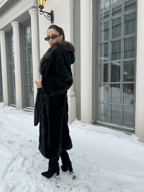 Шуба - кимоно мех аукционная норка с капюшоном куница - цвет черный изумруд