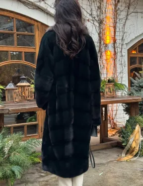 Норковое кимоно с воротником из меха куницы - цвет черный изумруд