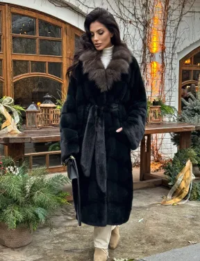 Норковое кимоно с воротником из меха куницы - цвет черный изумруд