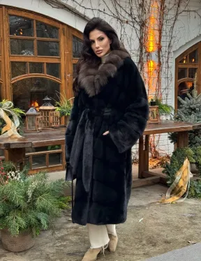 Норковое кимоно с воротником из меха куницы - цвет черный изумруд