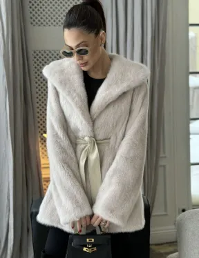 Норковая шуба с капюшоном под пояс - цвет пудра