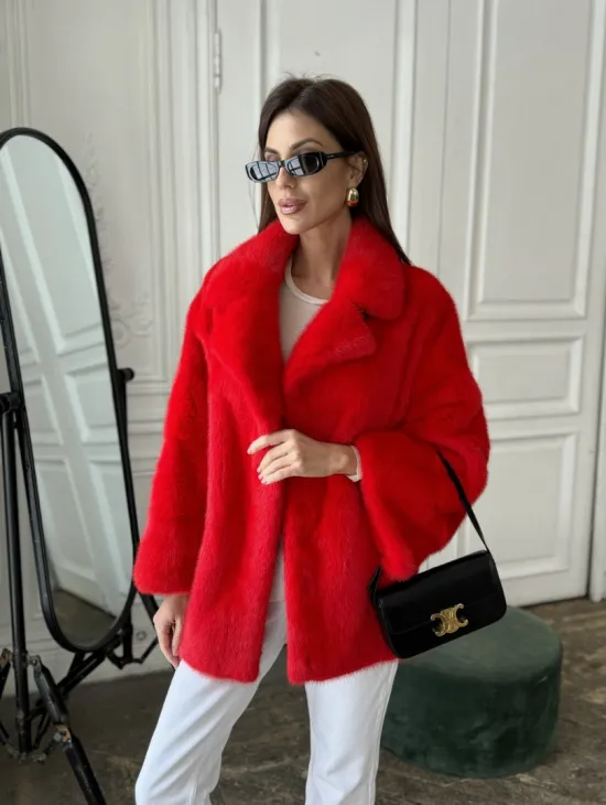 Красный норковый полушубок английский воротник роспуск