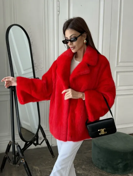 Красный норковый полушубок английский воротник роспуск