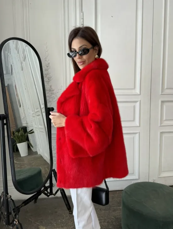 Красный норковый полушубок английский воротник роспуск