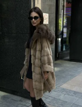 Шуба норковая с капюшоном куница - цвет пастель