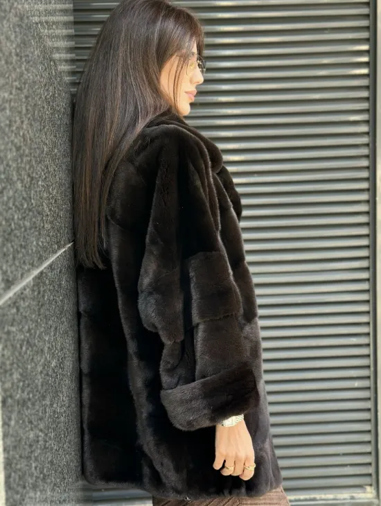 Укороченная норковая шуба в цвете шоколад