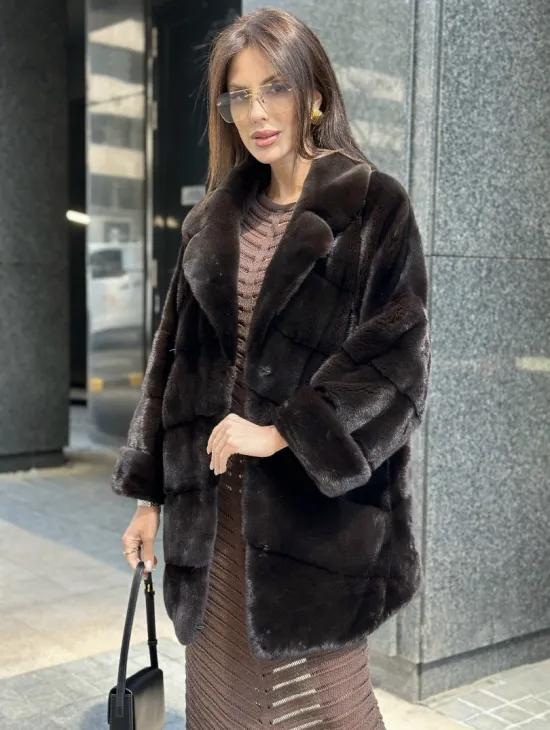 Укороченная норковая шуба в цвете шоколад