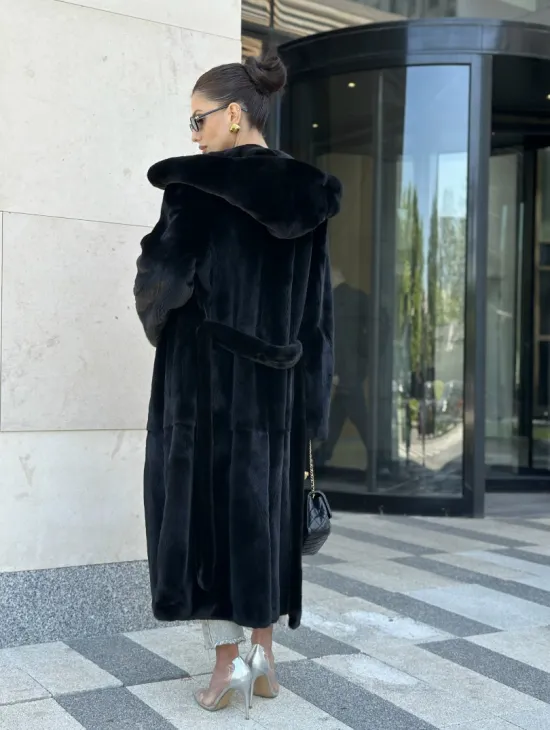 Шуба норка BLACKGLAMA с капюшоном